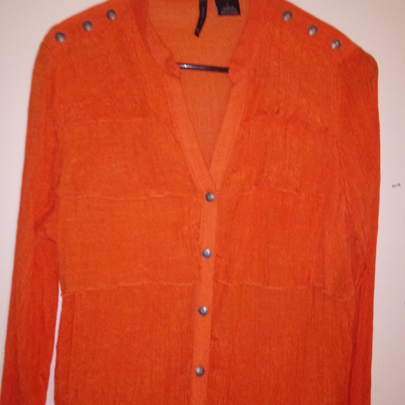 New Direction Blouse - Picture 3 of 4